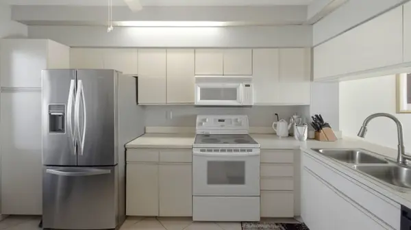 2300 NE 33rd AVE #506, Fort Lauderdale, FL 33305