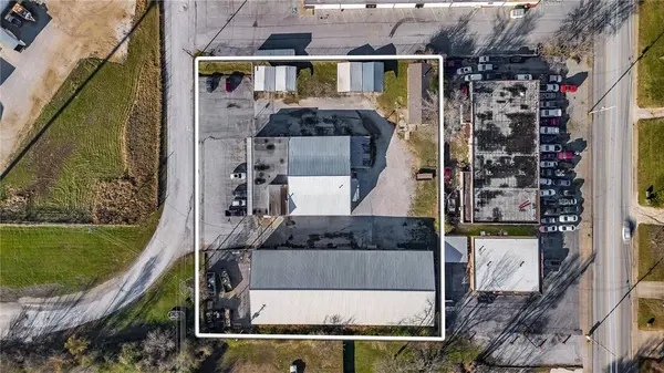 2101 Arkhola Dr, Springdale, AR 72764