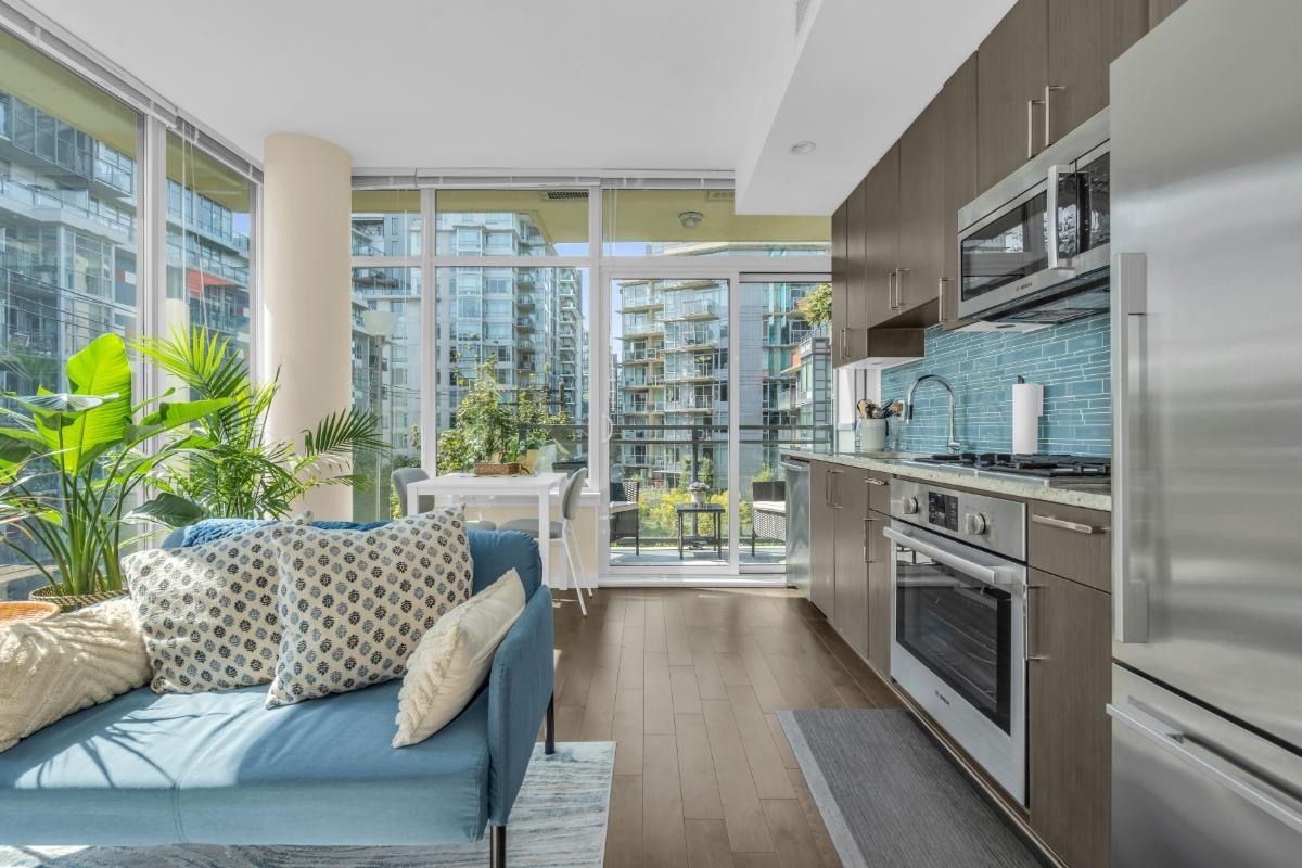 263084783-B915EE5E-68ED-4B78-8B11-B9EF6C728915