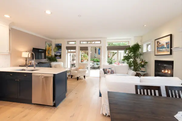 1978 W 12th Avenue, Kitsilano: Fully Renovated Garden Home with Private Courtyard