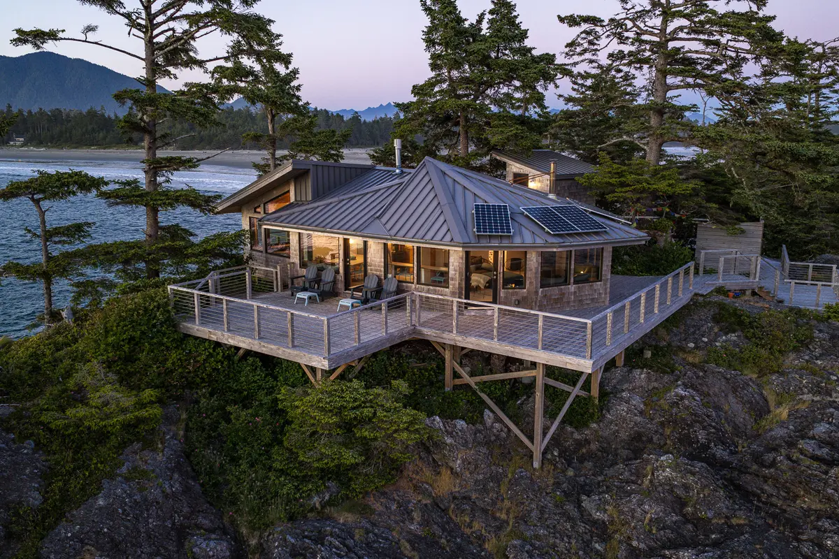 North Frank Island, Tofino,
