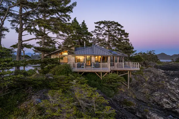 North Frank Island, Tofino,
