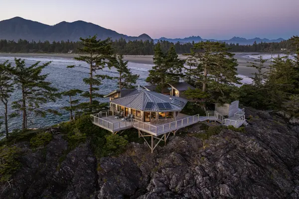 North Frank Island, Tofino,