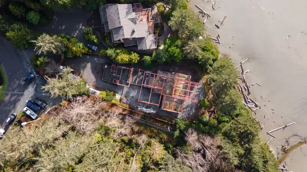 1327 Chesterman Beach Road, Tofino, BC V0R 2Z0