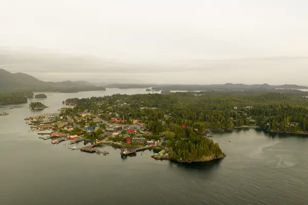 210 Campbell Street, Tofino, BC V0R 3A0