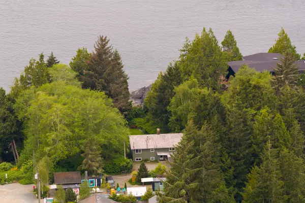 210 Campbell Street, Tofino, BC V0R 3A0