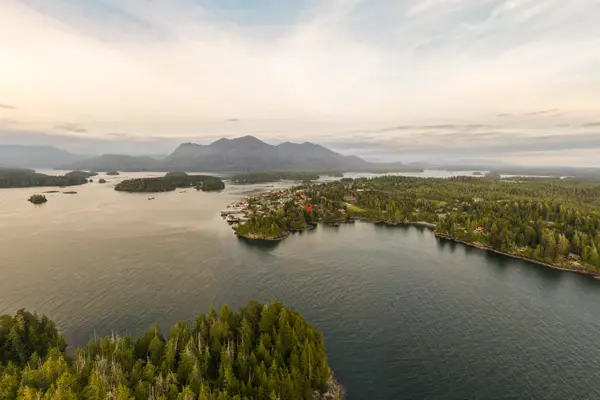 210 Campbell Street, Tofino, BC V0R 3A0