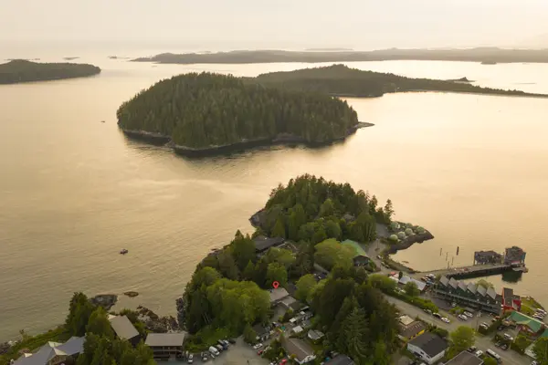 210 Campbell Street, Tofino, BC V0R 3A0