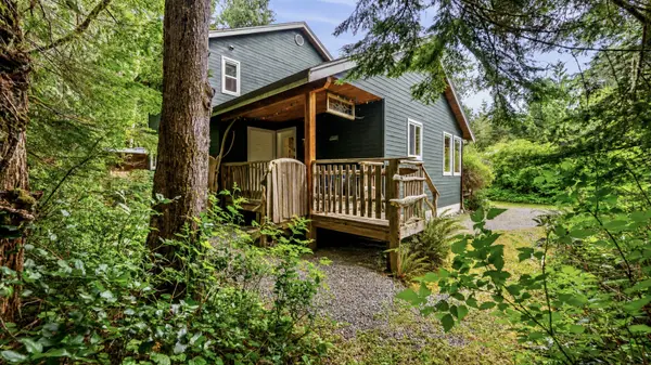 1278 Lynn Road, Tofino, BC V0R 3A0