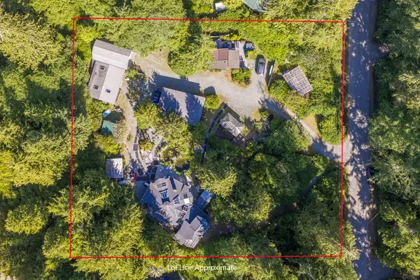 1364 Chesterman Beach Road, Tofino, BC V0R 2Z0