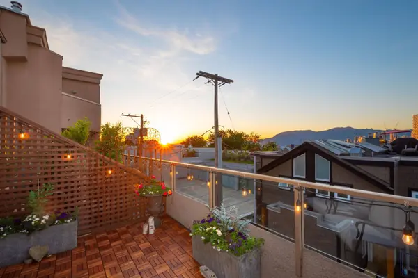 1167 W 8th AVE, Vancouver, BC V6H 1C5