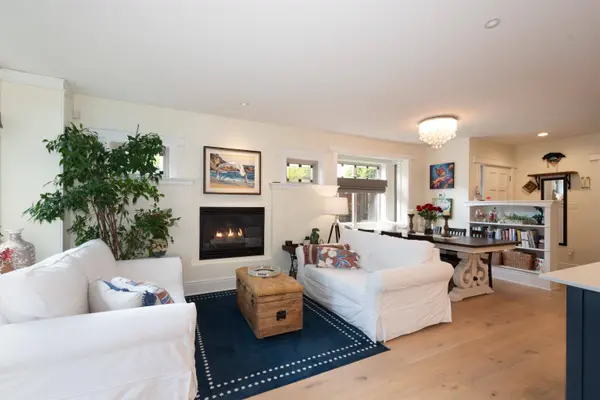 1978 W 12th AVE, Vancouver, BC V6J 2E9
