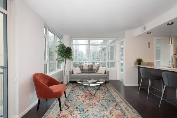 89 W 2nd AVE #607, Vancouver, BC V5Y 0G9