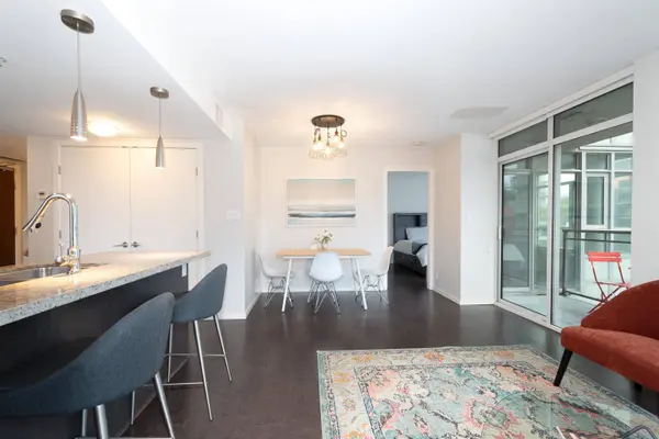 89 W 2nd AVE #607, Vancouver, BC V5Y 0G9