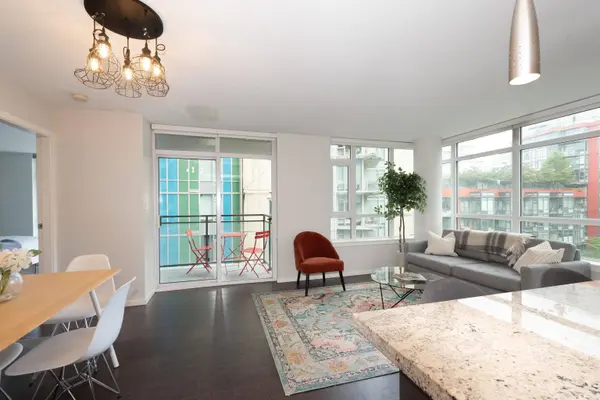 89 W 2nd AVE #607, Vancouver, BC V5Y 0G9