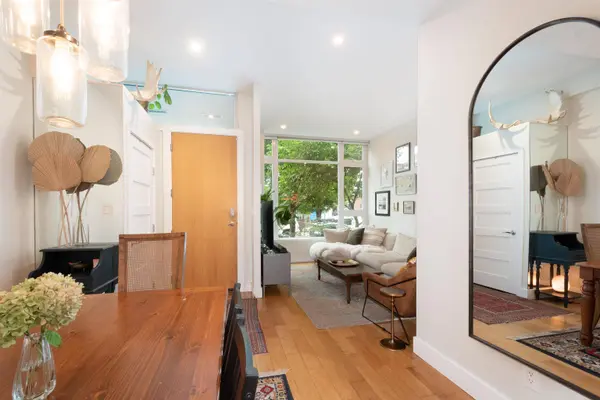 290 E 11th AVE, Vancouver, BC V5T 2C3