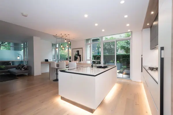 180 Athletes WAY, Vancouver, BC V5Y 0B5