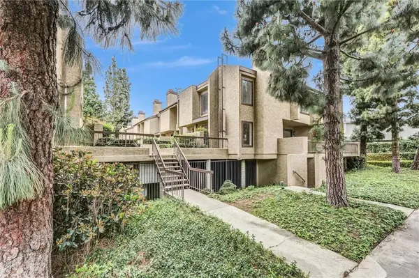 849 E Victoria ST #112, Carson, CA 90746