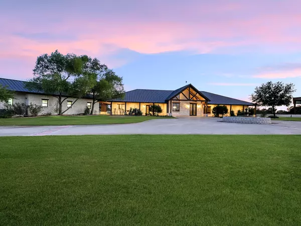 Giddings, TX 78942,1584 County Road 226