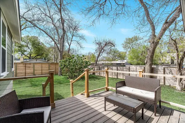 1009 Karen Ave, Austin, TX 78757