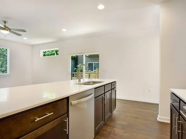 6800 Menchaca RD #39, Austin, TX 78745