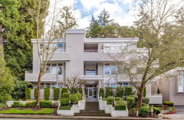 600 Bellevue Way SE #301, Bellevue, WA 98004