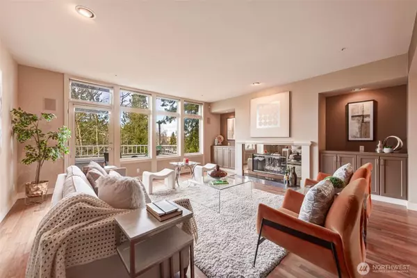 600 Bellevue Way SE #301, Bellevue, WA 98004