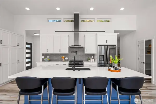 11183 Sahalie RD, La Conner, WA 98257