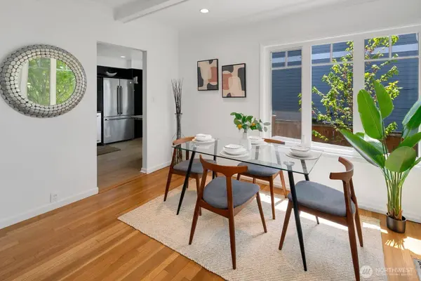 8010 Burke AVE N, Seattle, WA 98103