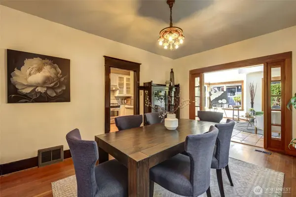 1625 3rd AVE W, Seattle, WA 98119