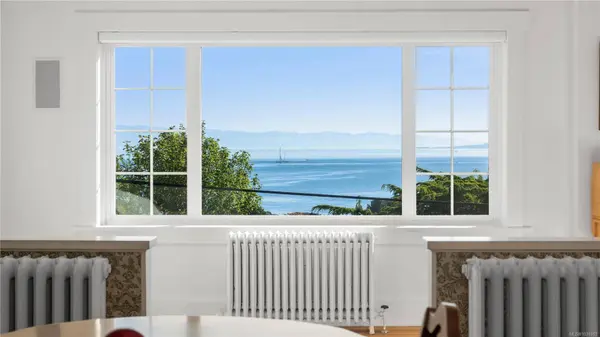 50 King George Terr, Oak Bay, BC V8S 2J9