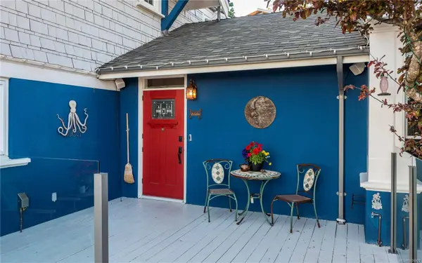 50 King George Terr, Oak Bay, BC V8S 2J9