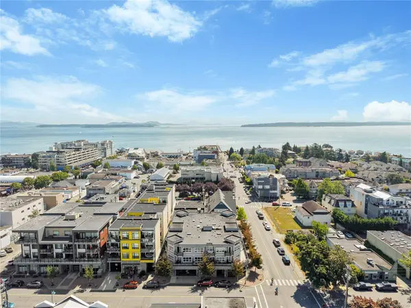 9751 Fourth St ##308, Sidney, BC V8L 2Y9