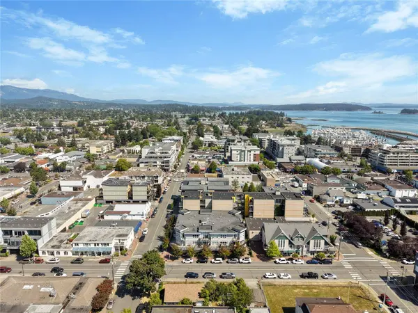 9751 Fourth St ##308, Sidney, BC V8L 2Y9