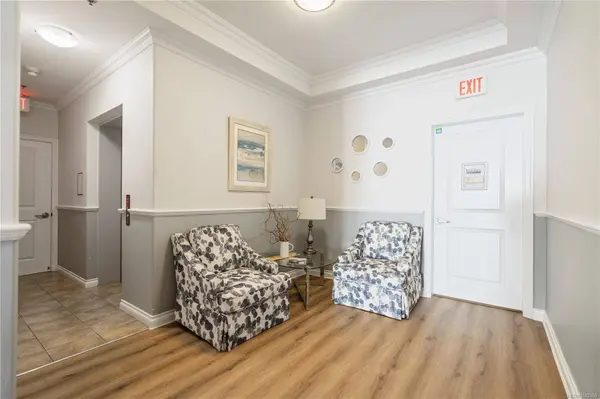 9751 Fourth St ##308, Sidney, BC V8L 2Y9
