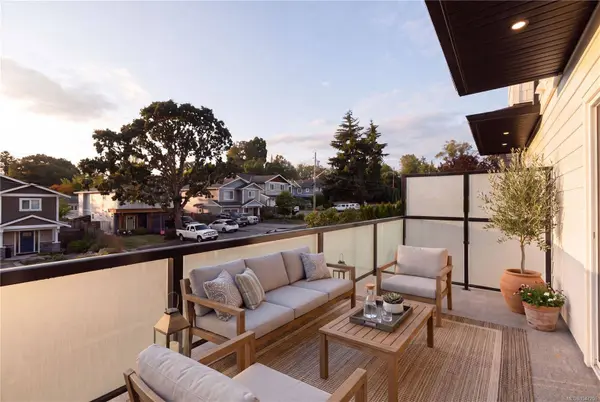 913 Dale St ##1, Saanich, BC V8X 2V9