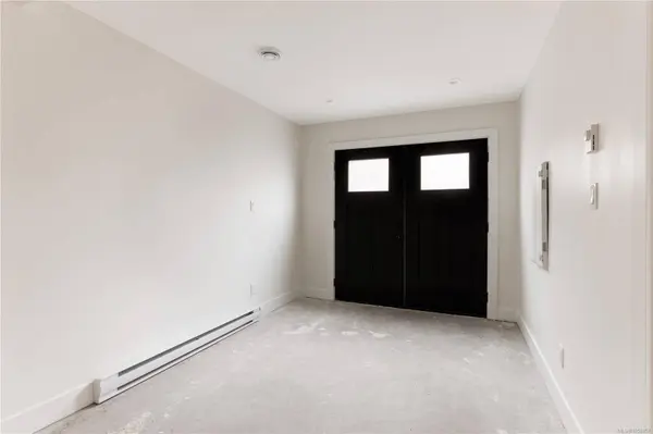 913 Dale St ##1, Saanich, BC V8X 2V9