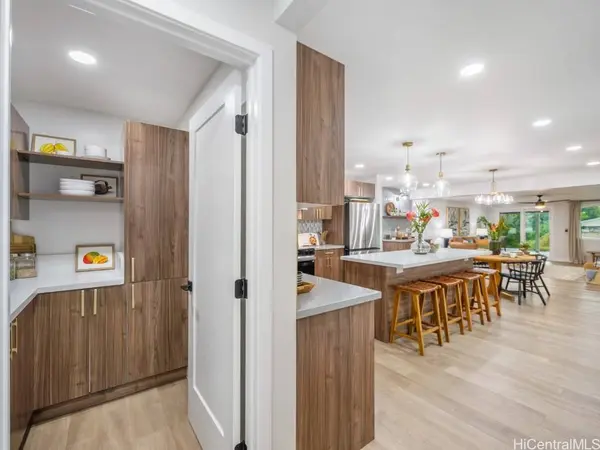 94-226 Kenola PL, Waipahu, HI 96797