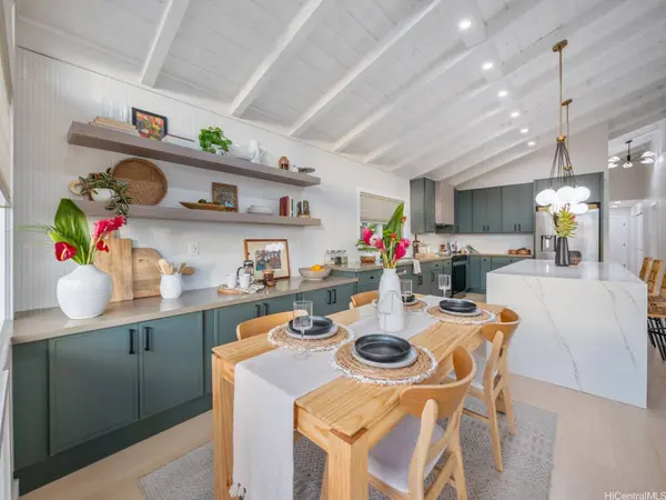 98-1743 Ulu ST, Aiea, HI 96701