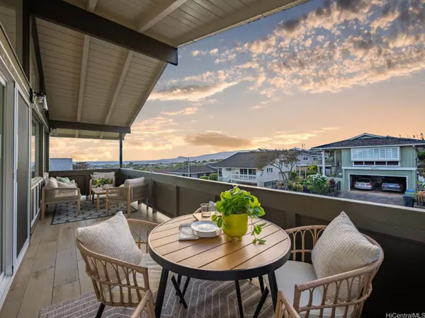 98-1743 Ulu ST, Aiea, HI 96701