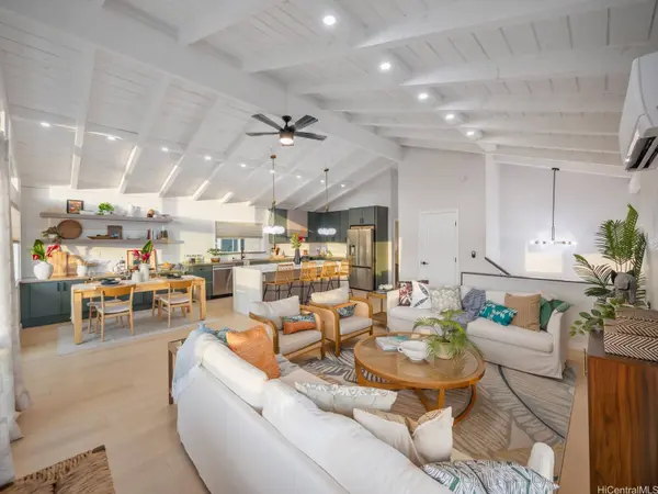 98-1743 Ulu ST, Aiea, HI 96701