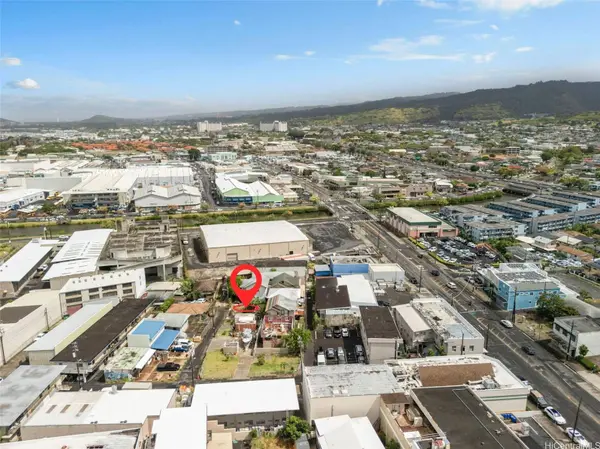 916 Eu LN, Honolulu, HI 96817