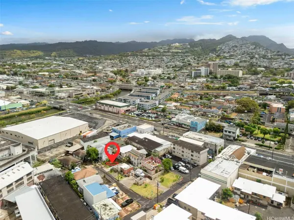 916 Eu LN, Honolulu, HI 96817