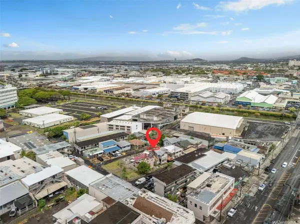 916 Eu LN, Honolulu, HI 96817