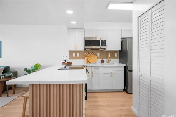 46-255 Kahuhipa ST #A202, Kaneohe, HI 96744