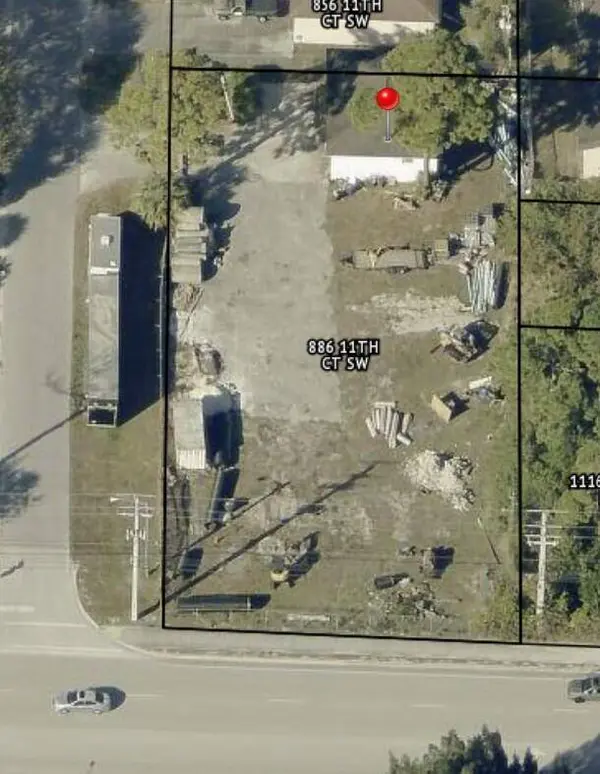 866 SW 11th Ct CT SW, Vero Beach, FL