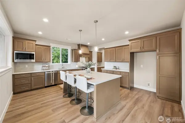 17232 74th Avenue Ct E, Puyallup, WA 98375