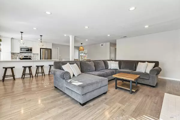 3121 Piedont AVE, Napa, CA 94558