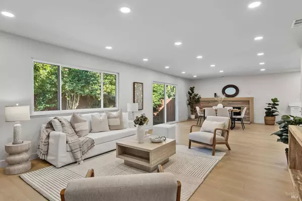 3583 Jomar DR, Napa, CA 94558