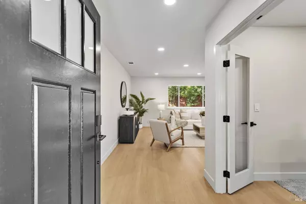 3583 Jomar DR, Napa, CA 94558